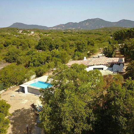 Residence Villa Smeralda Telti Экстерьер фото