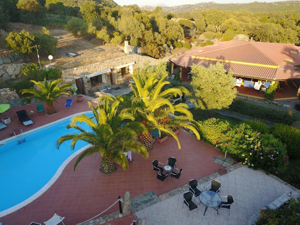 Residence Villa Smeralda Telti Экстерьер фото