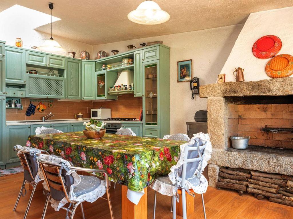 Residence Villa Smeralda Telti Экстерьер фото
